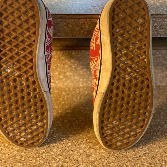 Big Kids 4.5 Vans - red & white vans - Picture 2 of 4